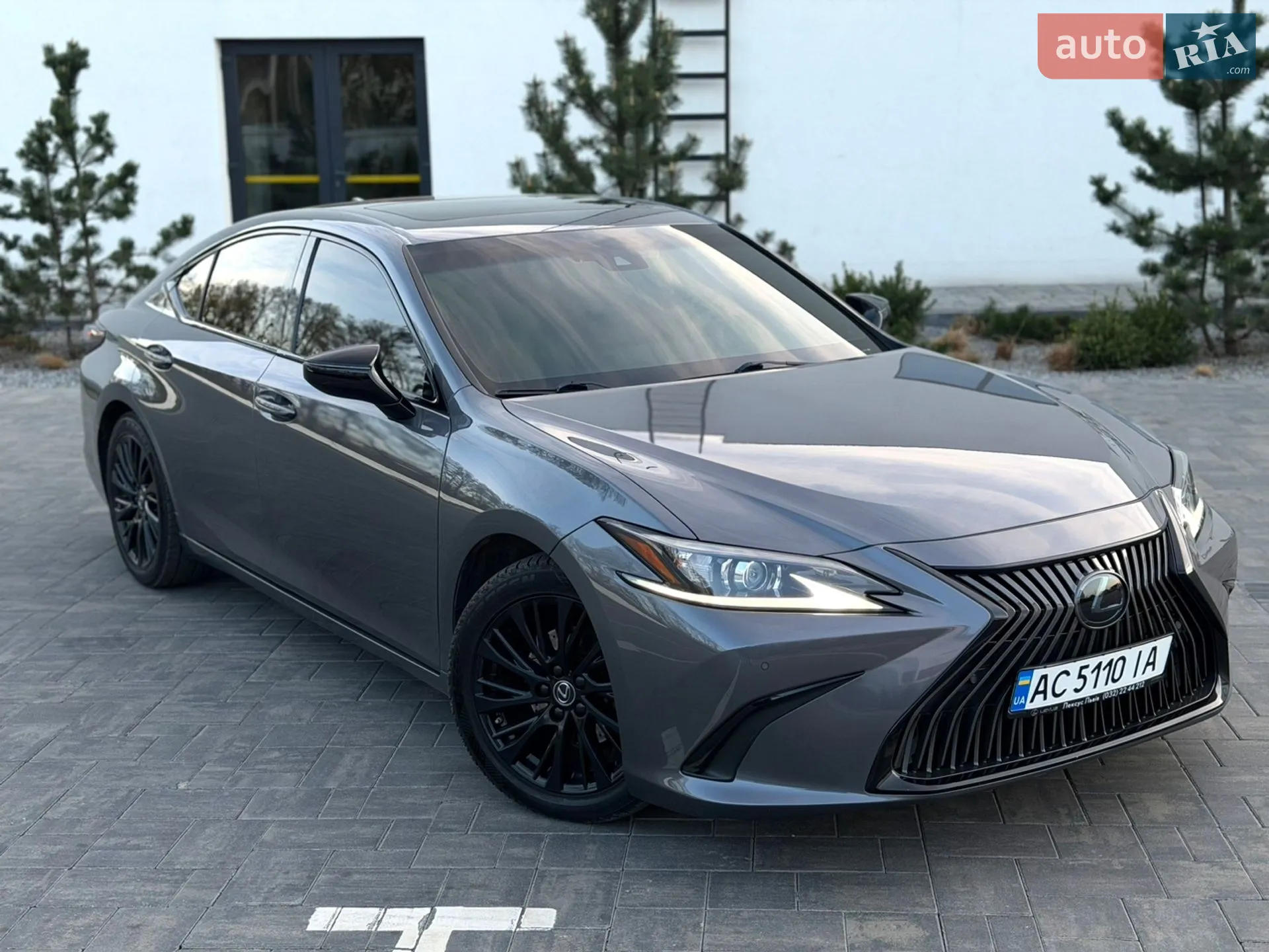 2020 Lexus ES - мініатюра 3
