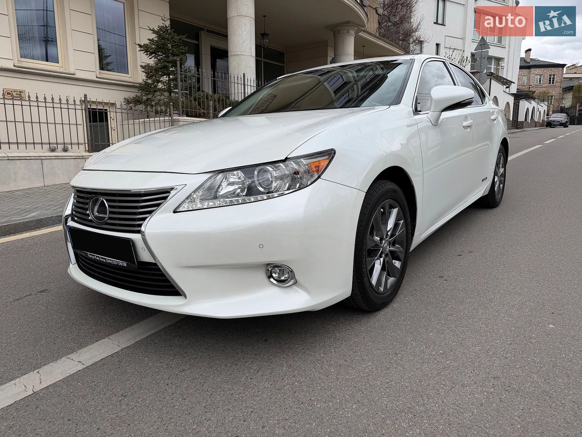 2013 Lexus ES - мініатюра 2