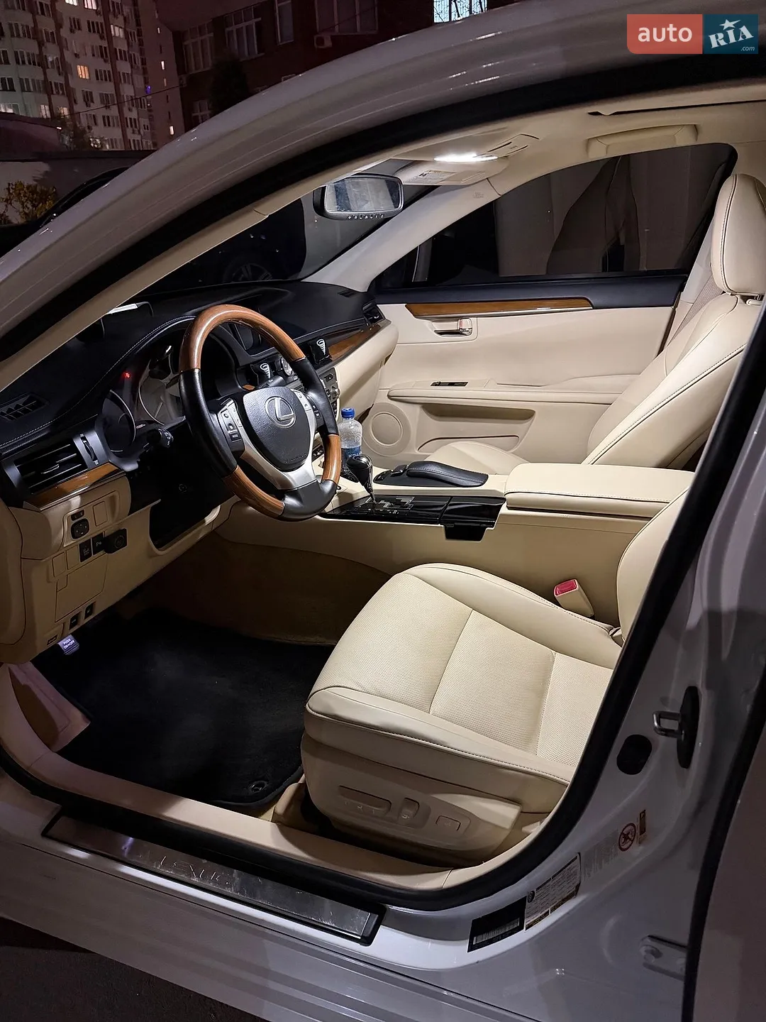 2013 Lexus ES - мініатюра 16