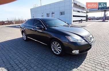 Седан Lexus ES 2011 в Львове