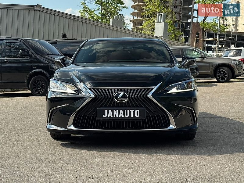 Седан Lexus ES 2019 в Харькове
