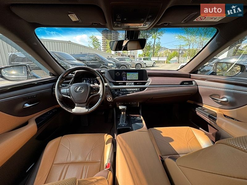 Седан Lexus ES 2019 в Харькове