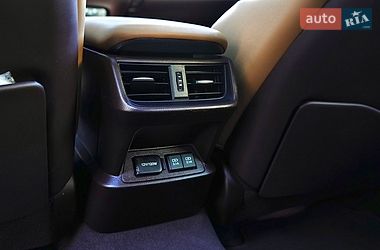 Седан Lexus ES 2019 в Львове