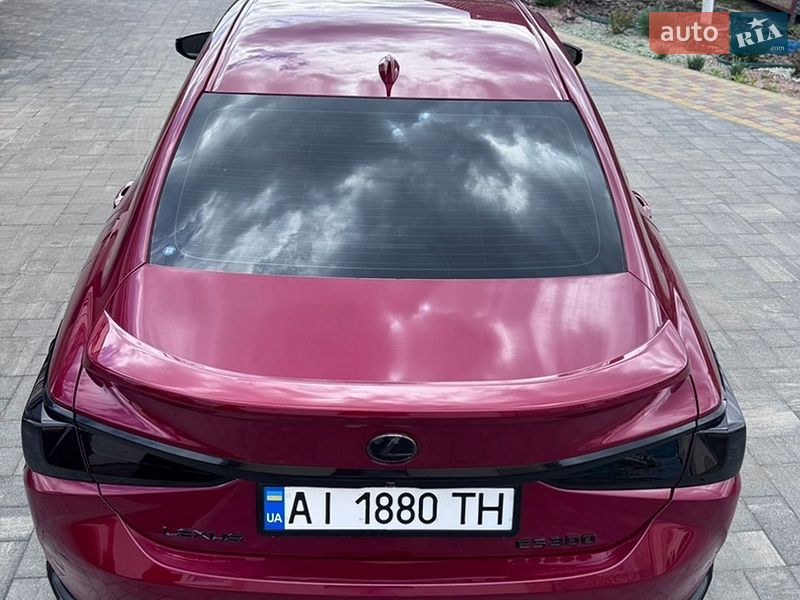 Седан Lexus ES 2022 в Киеве