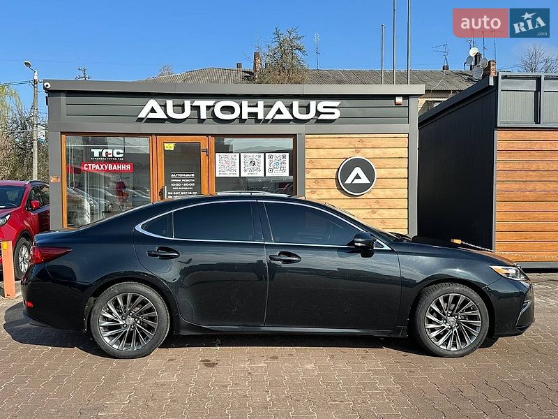 Седан Lexus ES 2015 в Житомирі