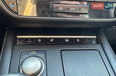 Седан Lexus ES 2015 в Житомирі