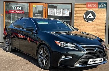 Седан Lexus ES 2015 в Житомирі