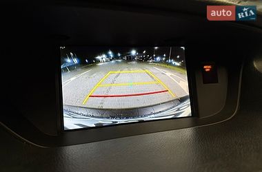 Седан Lexus ES 2015 в Киеве