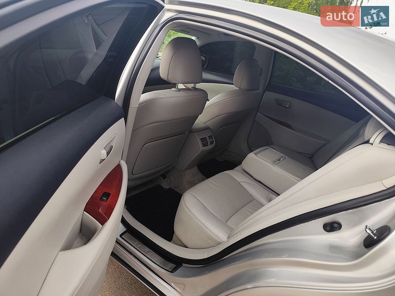 Седан Lexus ES 2006 в Бердичеве