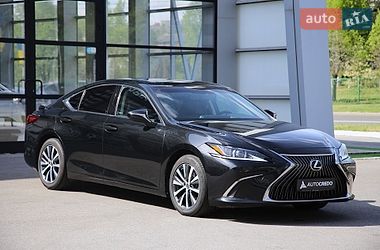 Седан Lexus ES 2018 в Харькове