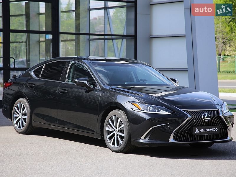 Седан Lexus ES 2018 в Харькове
