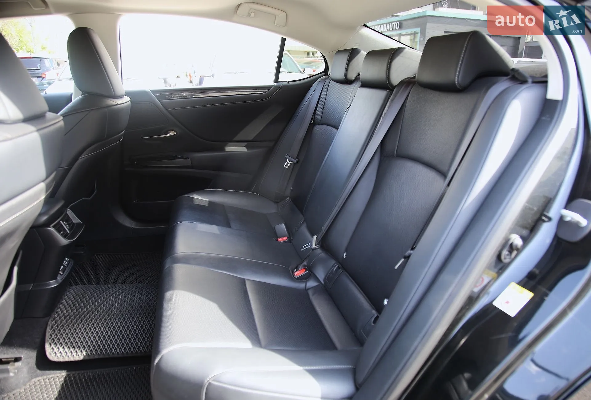 2018 Lexus ES - мініатюра 8