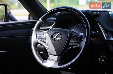 Седан Lexus ES 2018 в Харькове