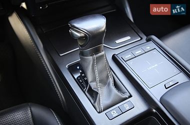 Седан Lexus ES 2018 в Харькове