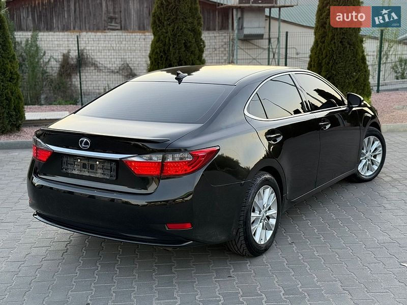 Седан Lexus ES 2013 в Вінниці