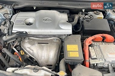 Седан Lexus ES 2012 в Коростене