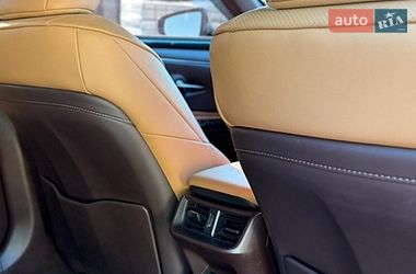 Седан Lexus ES 2020 в Киеве