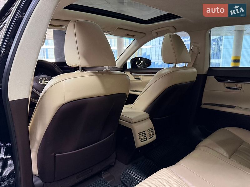Седан Lexus ES 2018 в Одессе