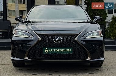 Седан Lexus ES 2023 в Киеве