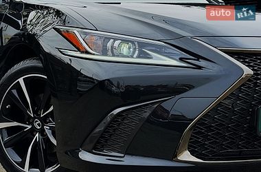 Седан Lexus ES 2023 в Киеве