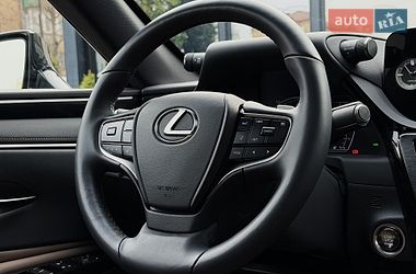 Седан Lexus ES 2023 в Киеве