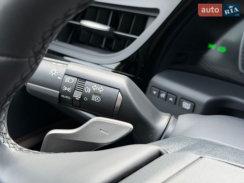 Седан Lexus ES 2023 в Киеве