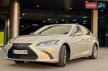 Седан Lexus ES 2021 в Києві