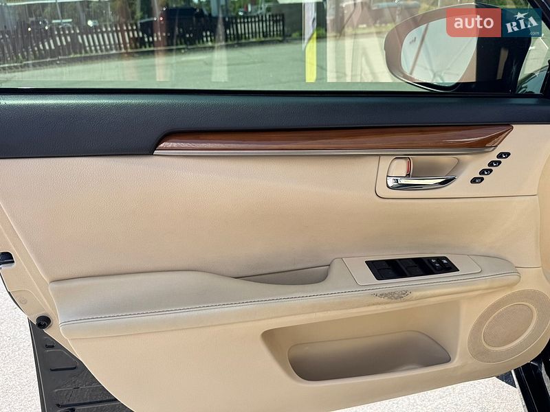Седан Lexus ES 2013 в Харькове фото 9 Седан Lexus ES 2013 в Харькове
