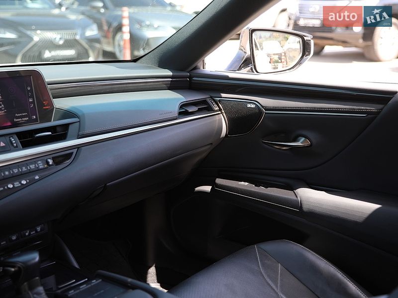 Седан Lexus ES 2021 в Харькове