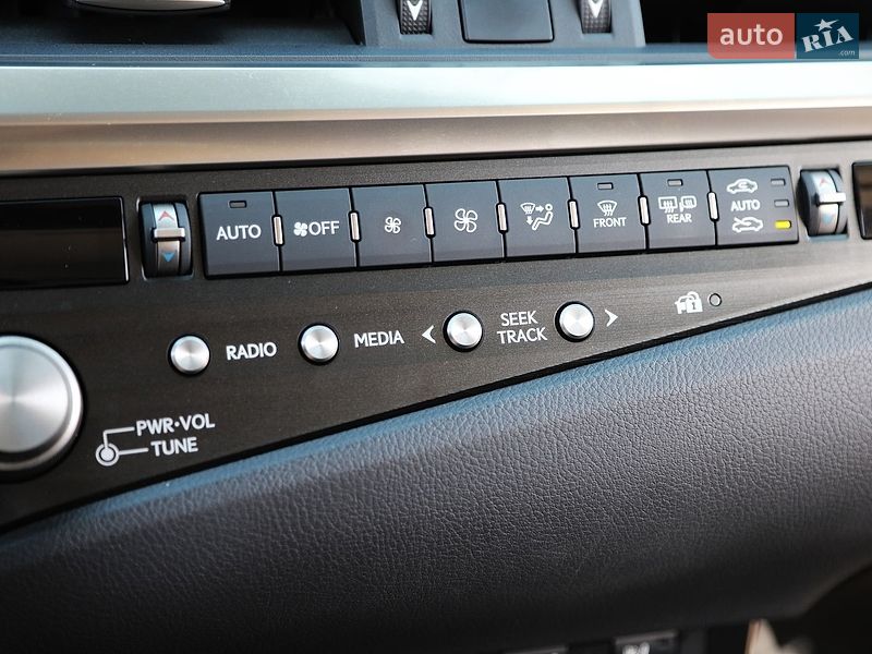 Седан Lexus ES 2021 в Харькове