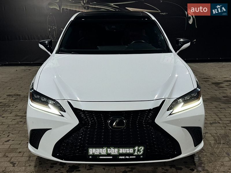 Седан Lexus ES 2018 в Одессе