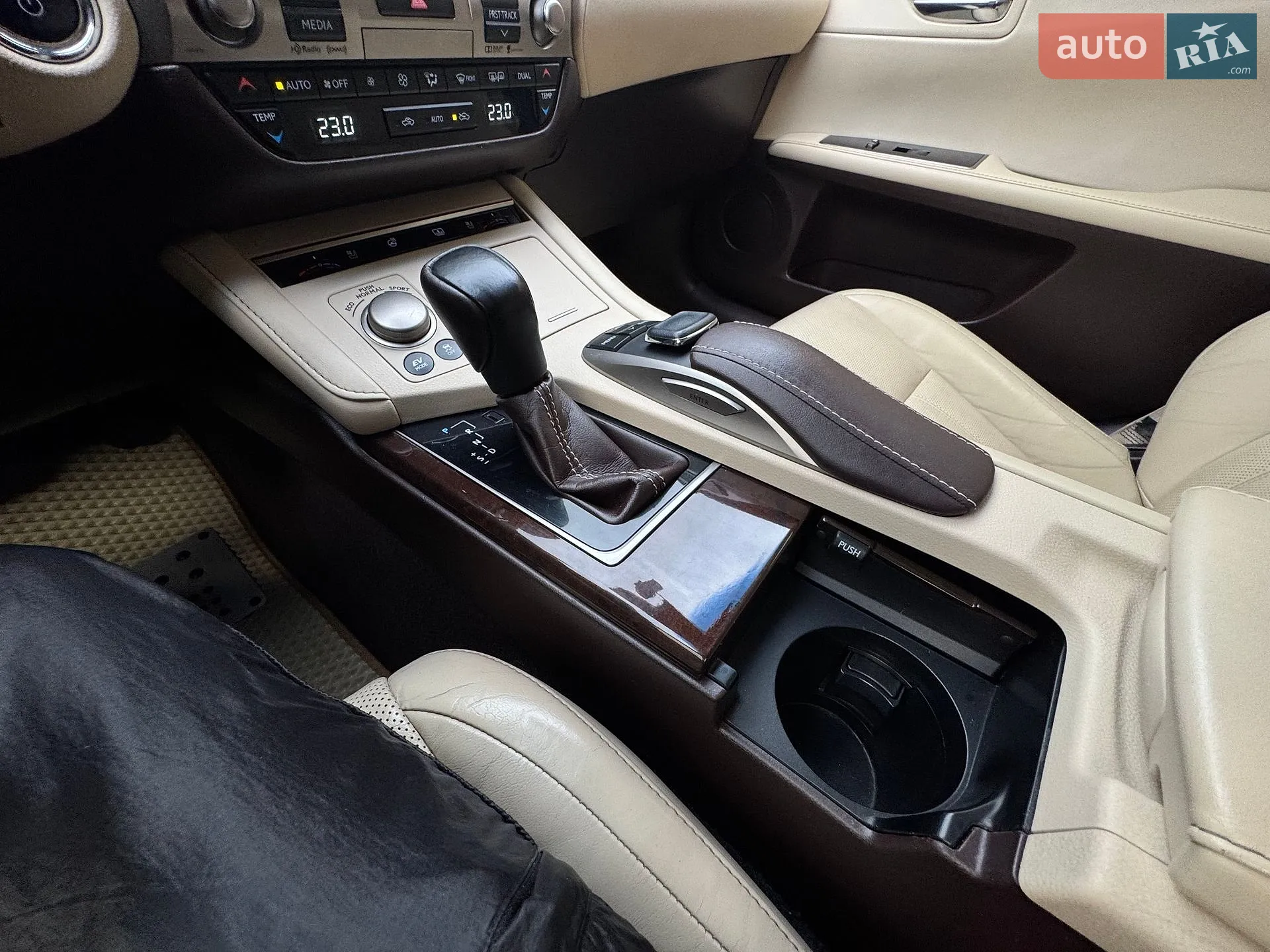 2016 Lexus ES - мініатюра 48