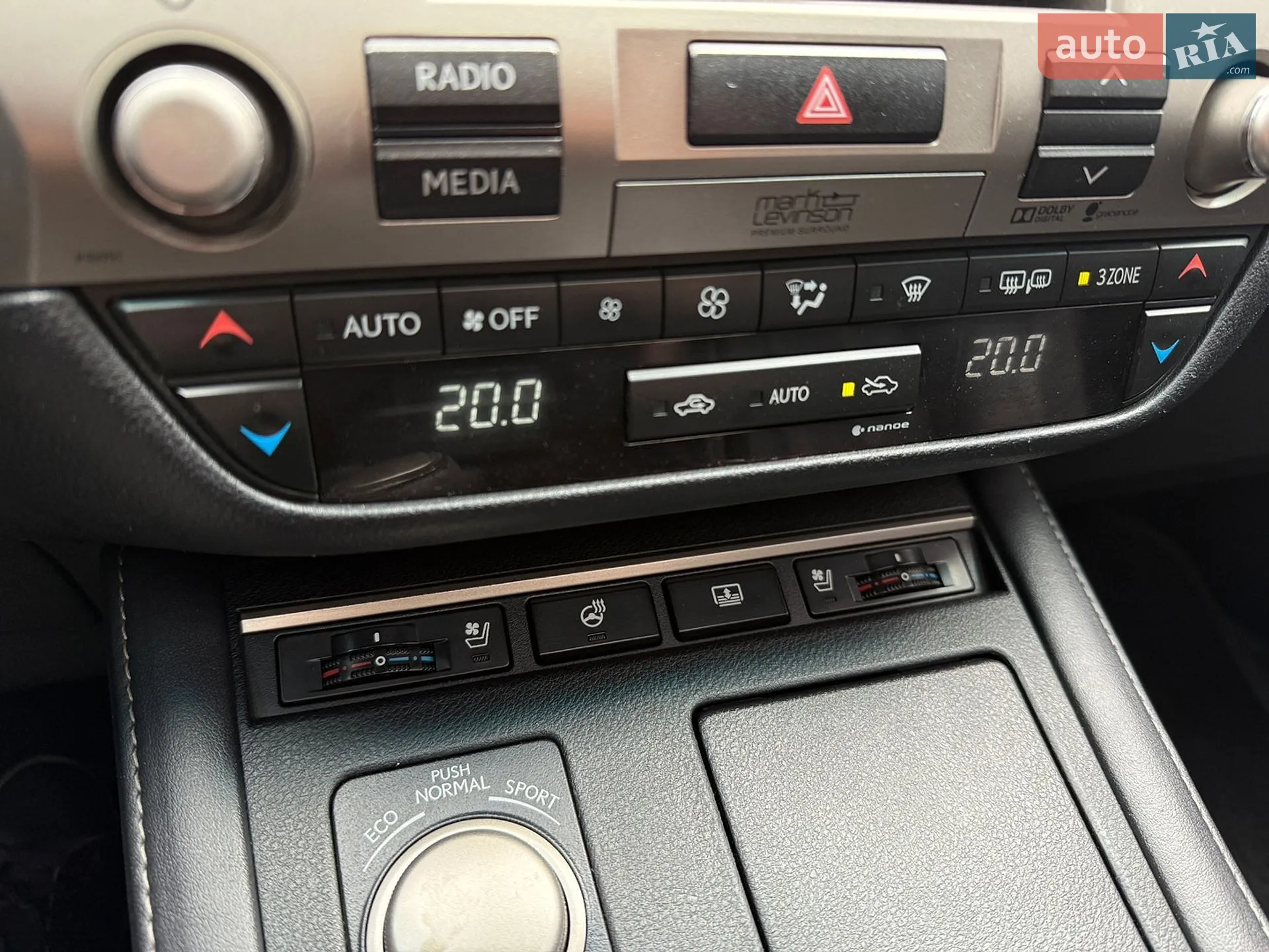 2015 Lexus ES - мініатюра 27