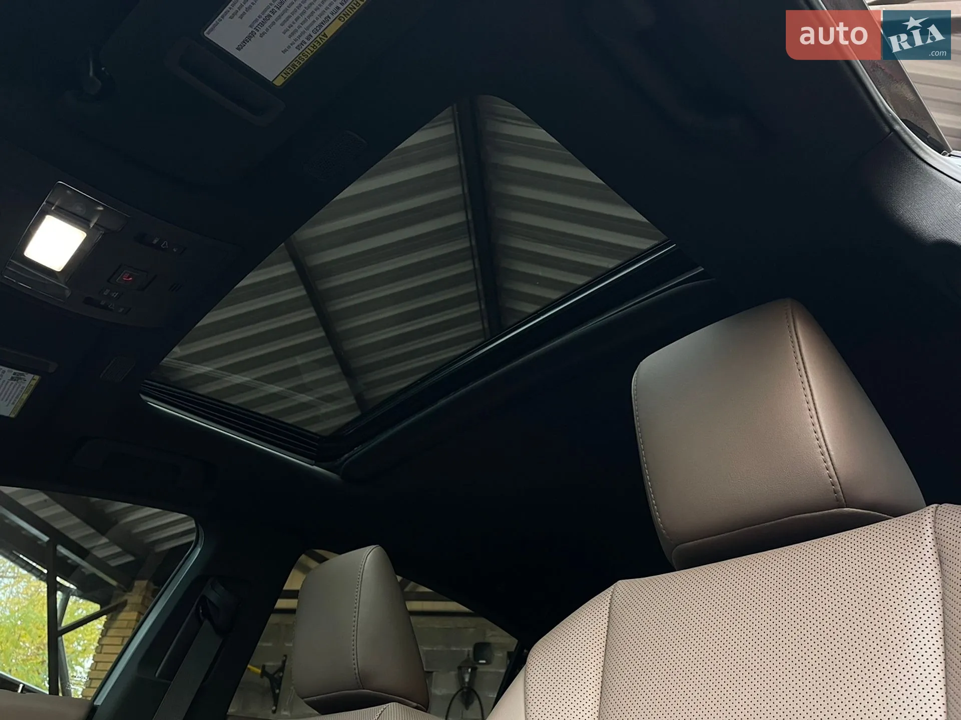 2022 Lexus ES - мініатюра 16