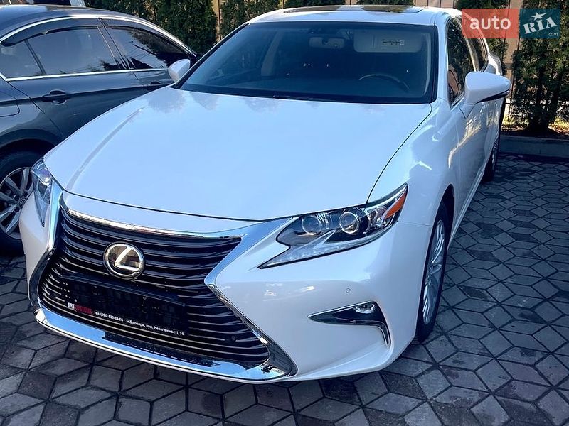 Седан Lexus ES 2015 в Білій Церкві