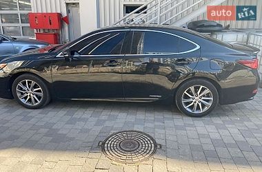 Седан Lexus ES 2017 в Хмельницком