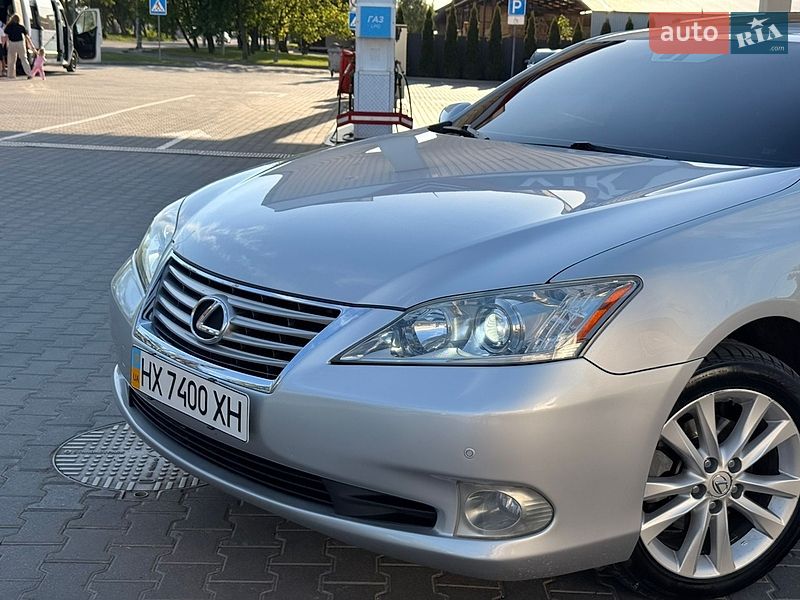 Седан Lexus ES 2009 в Тернополі