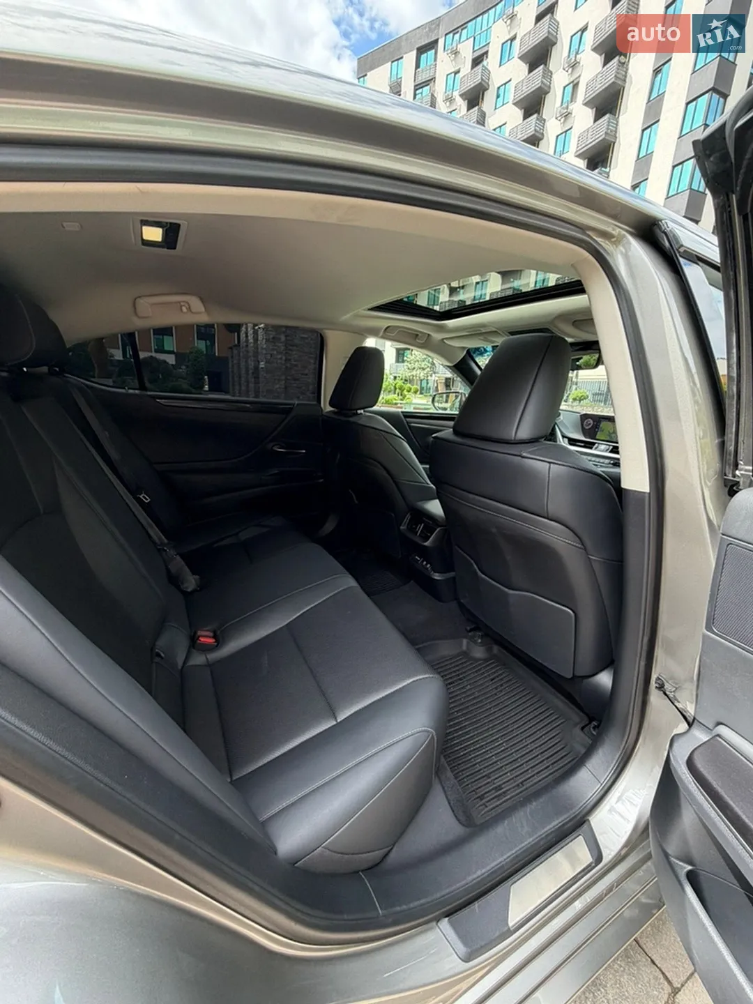 2021 Lexus ES - мініатюра 21