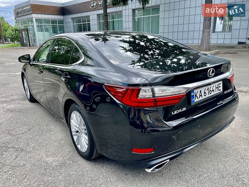 Седан Lexus ES 2016 в Києві