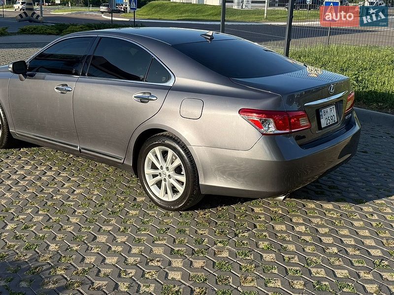Седан Lexus ES 2012 в Одессе