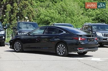 Седан Lexus ES 2022 в Харкові