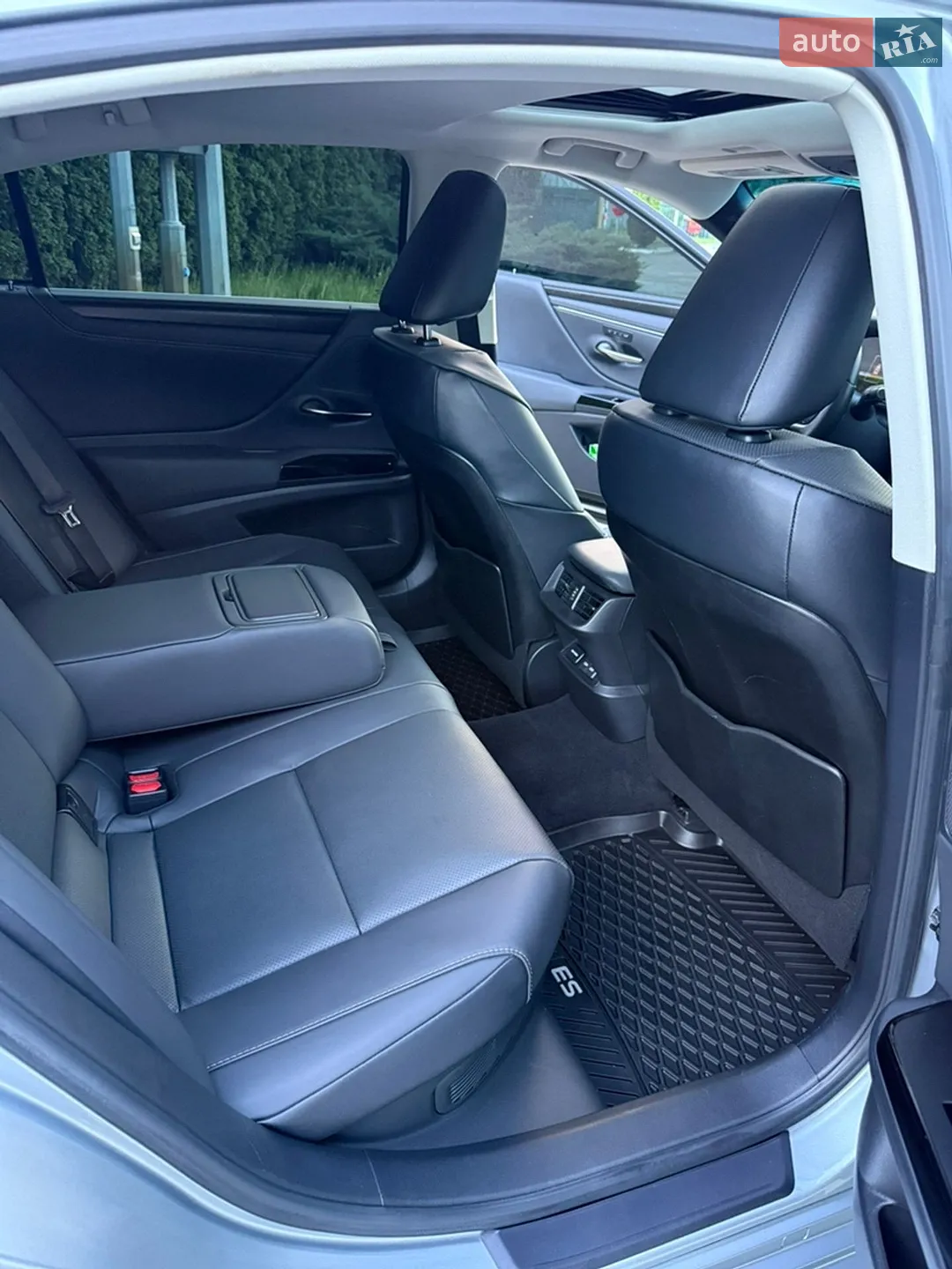 2022 Lexus ES - мініатюра 11