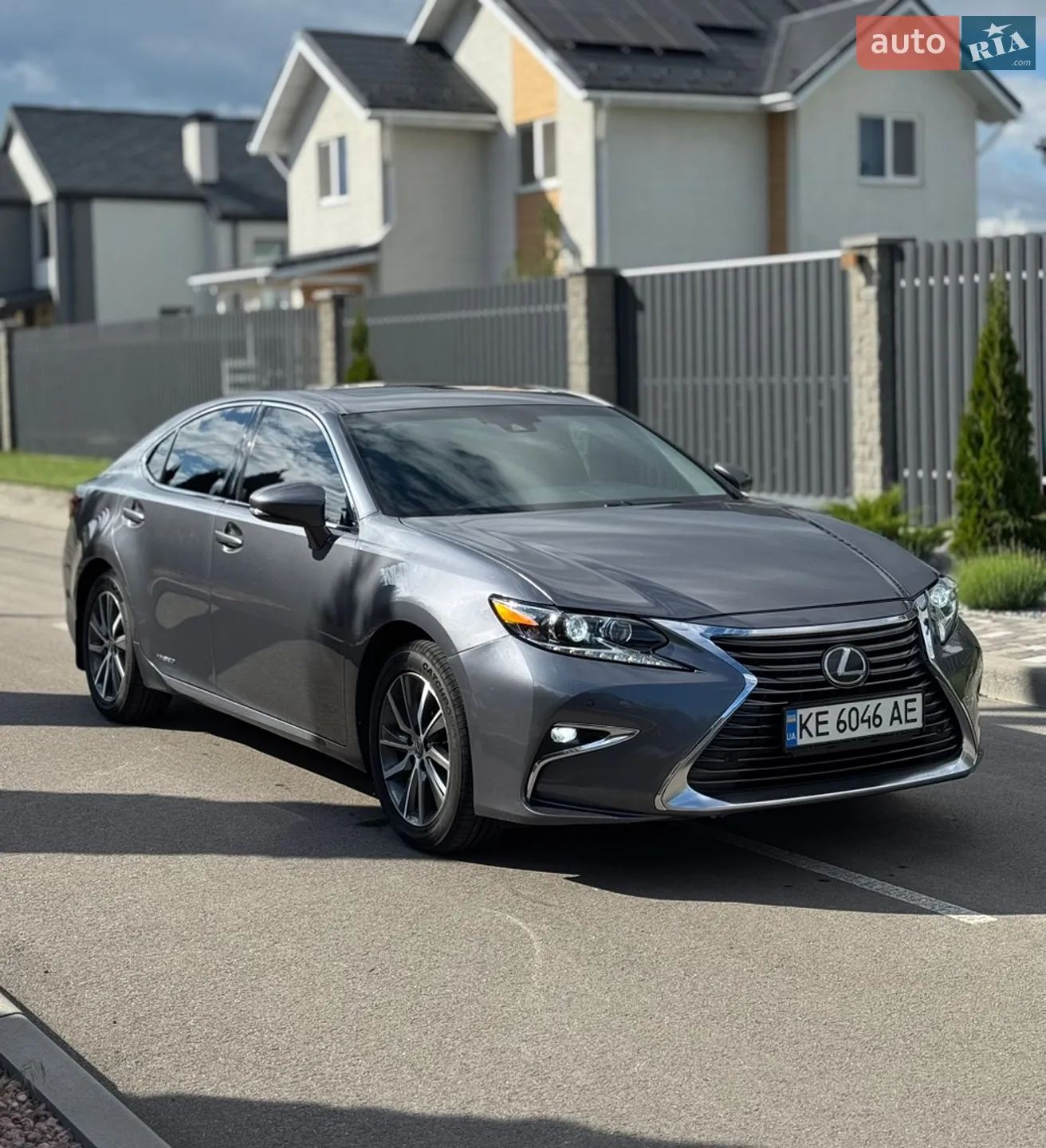 2016 Lexus ES - мініатюра 2
