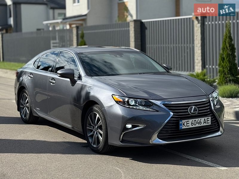 Седан Lexus ES 2016 в Києві