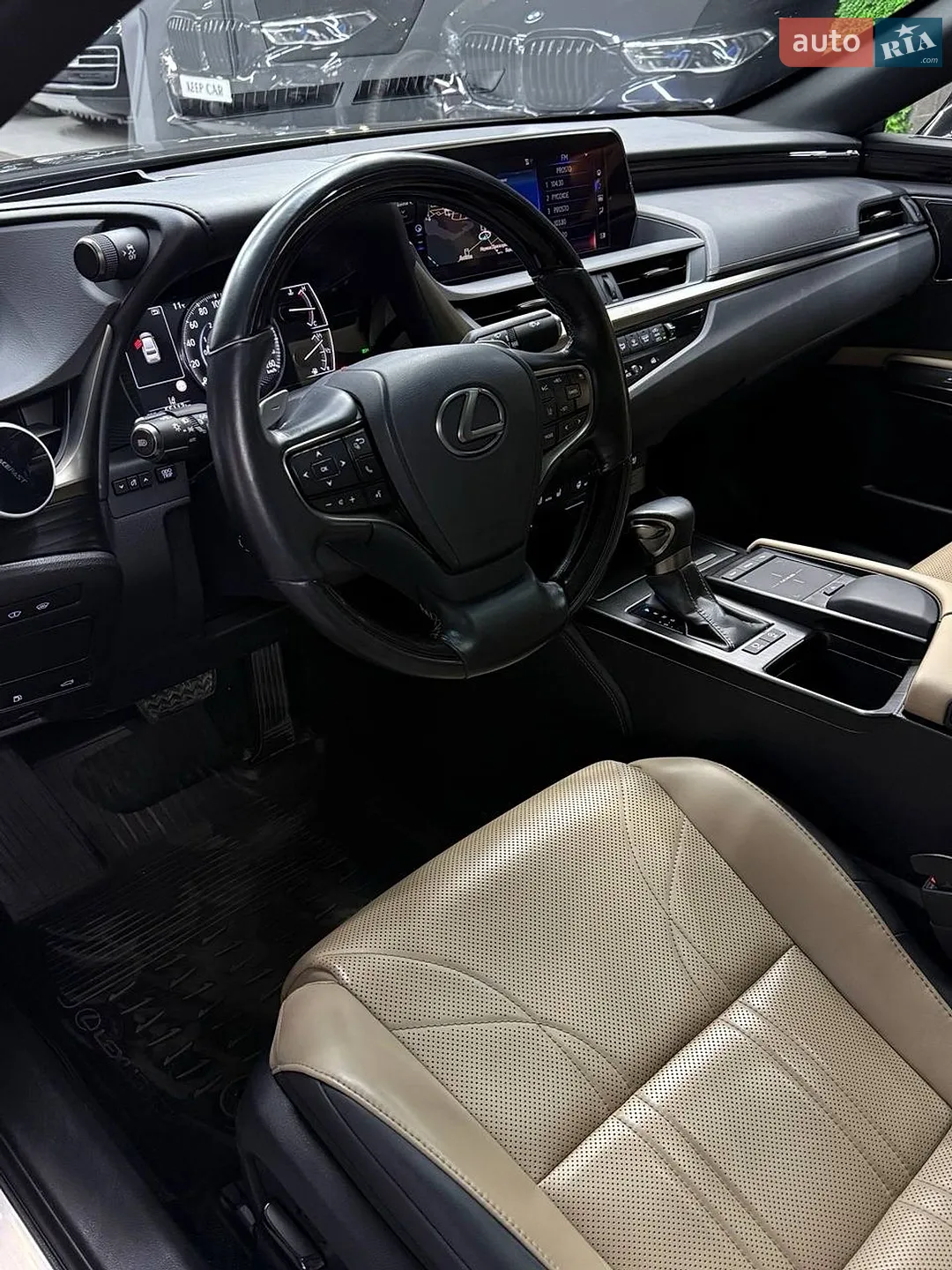 2019 Lexus ES - мініатюра 2