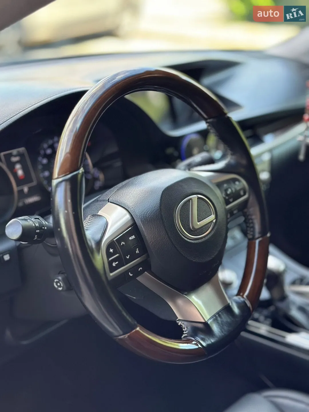 2018 Lexus ES - мініатюра 19