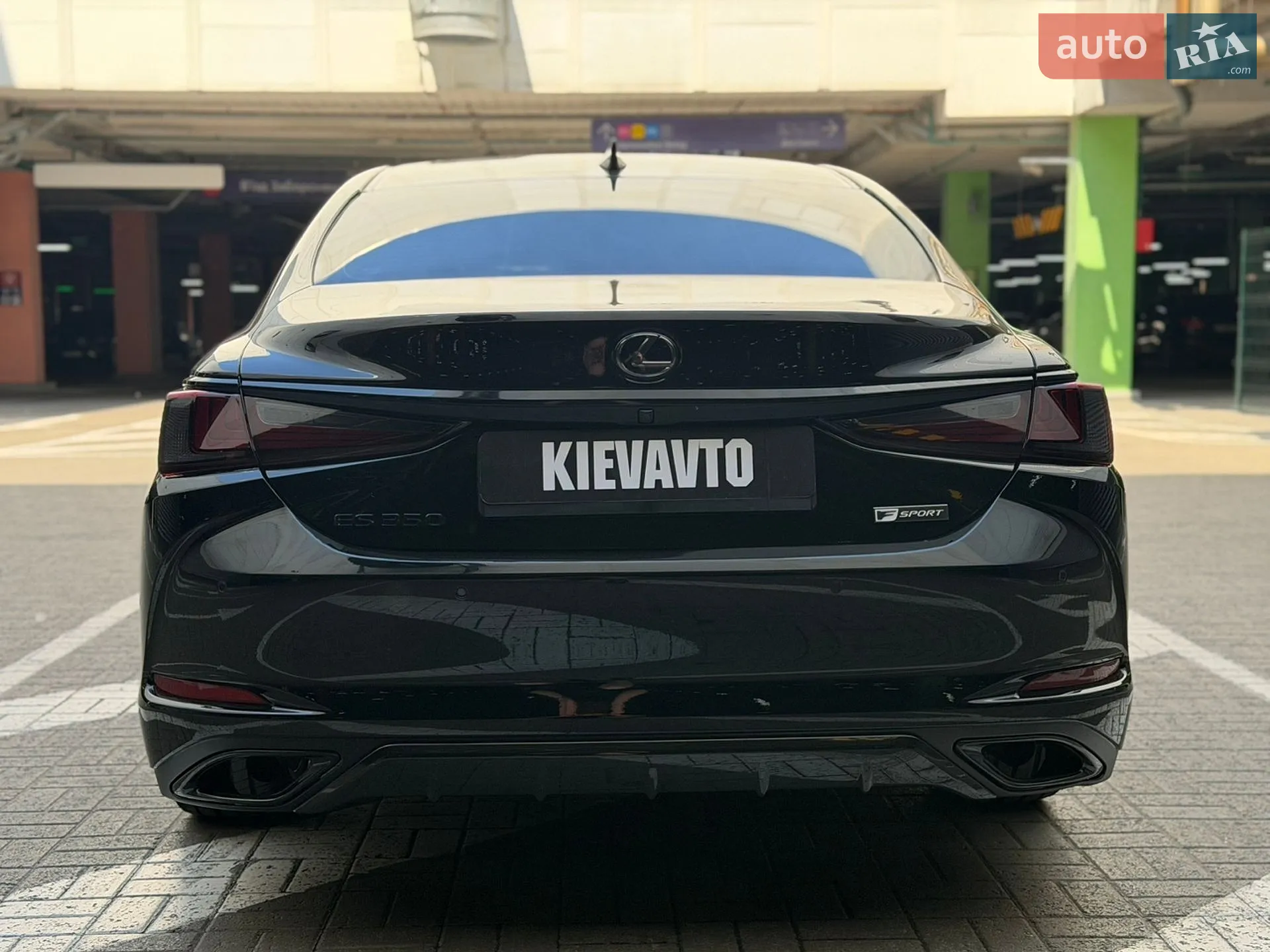2019 Lexus ES - мініатюра 8