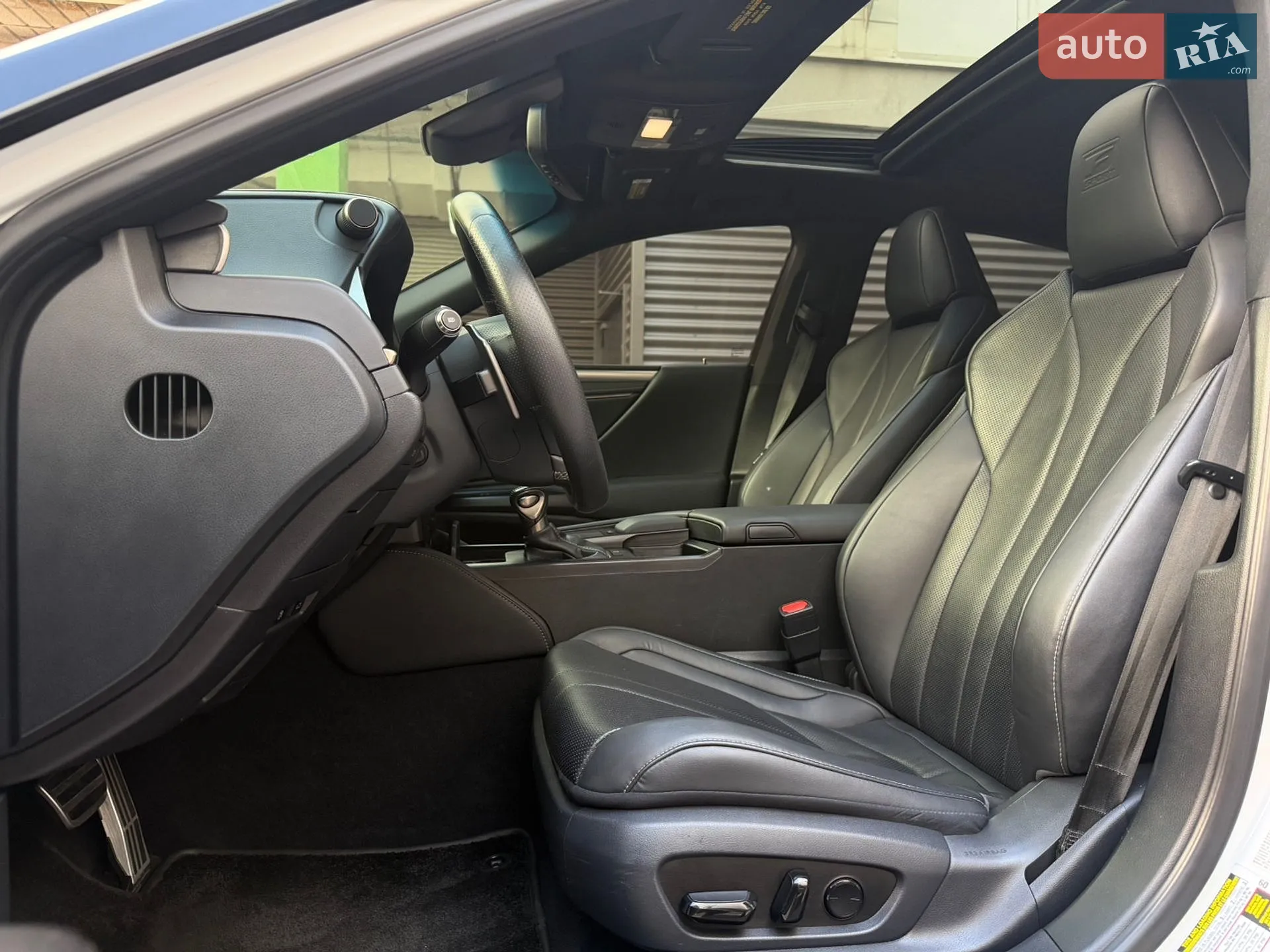 2019 Lexus ES - мініатюра 13