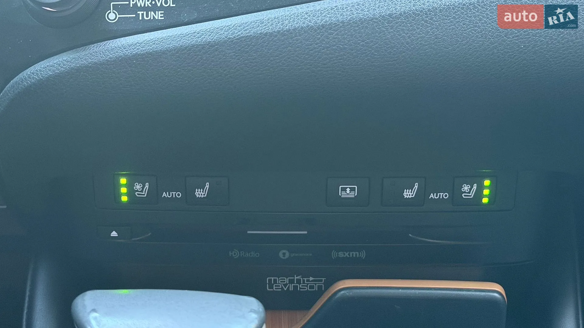 2019 Lexus ES - мініатюра 16