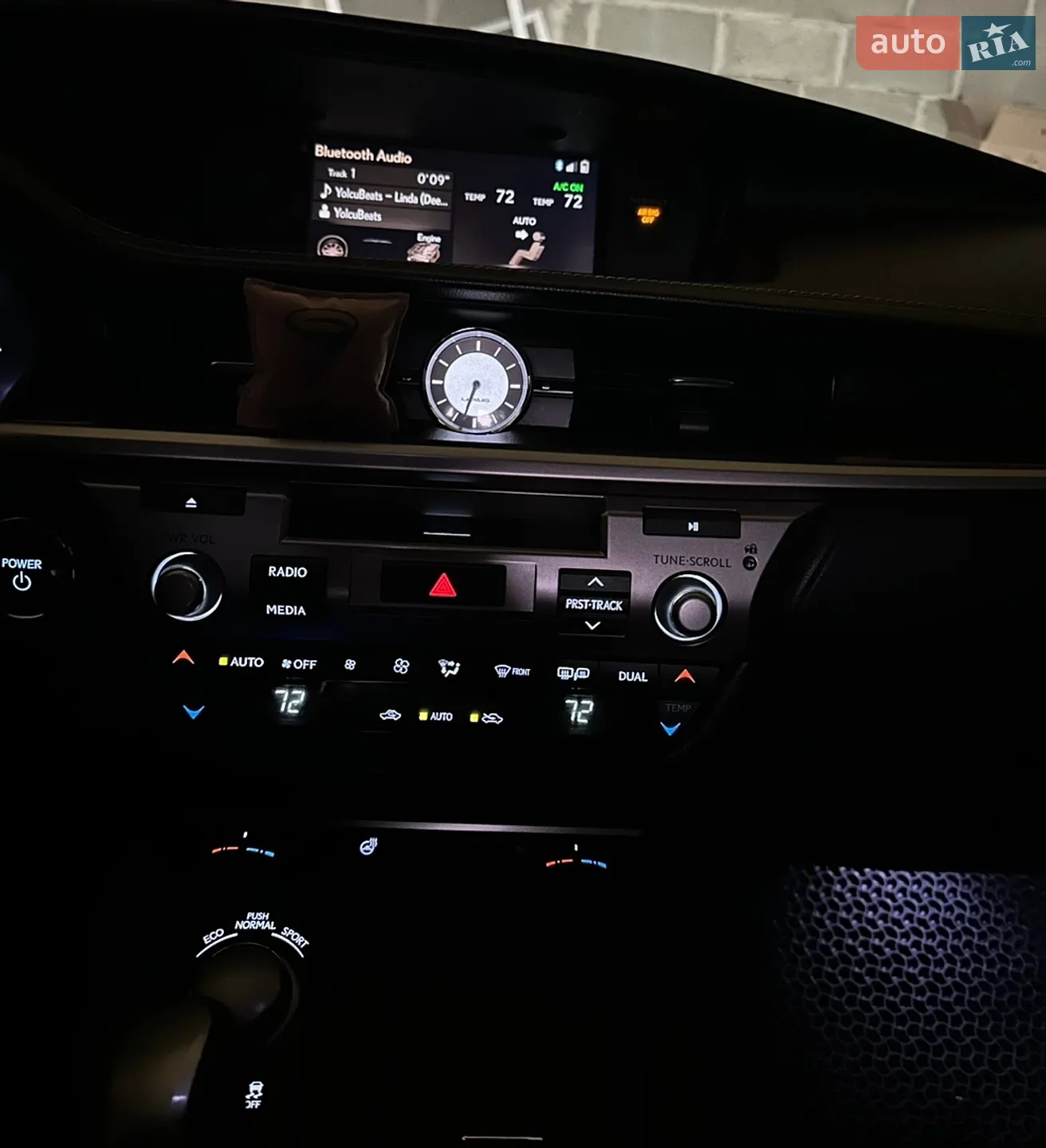 2017 Lexus ES - мініатюра 24